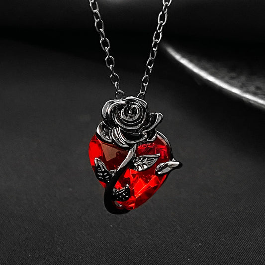 Love Rose Necklace With Gothic Dark Design And Entangled Flower Heart Shaped Collar Chain For Valentine's Day Jewelry Gifts